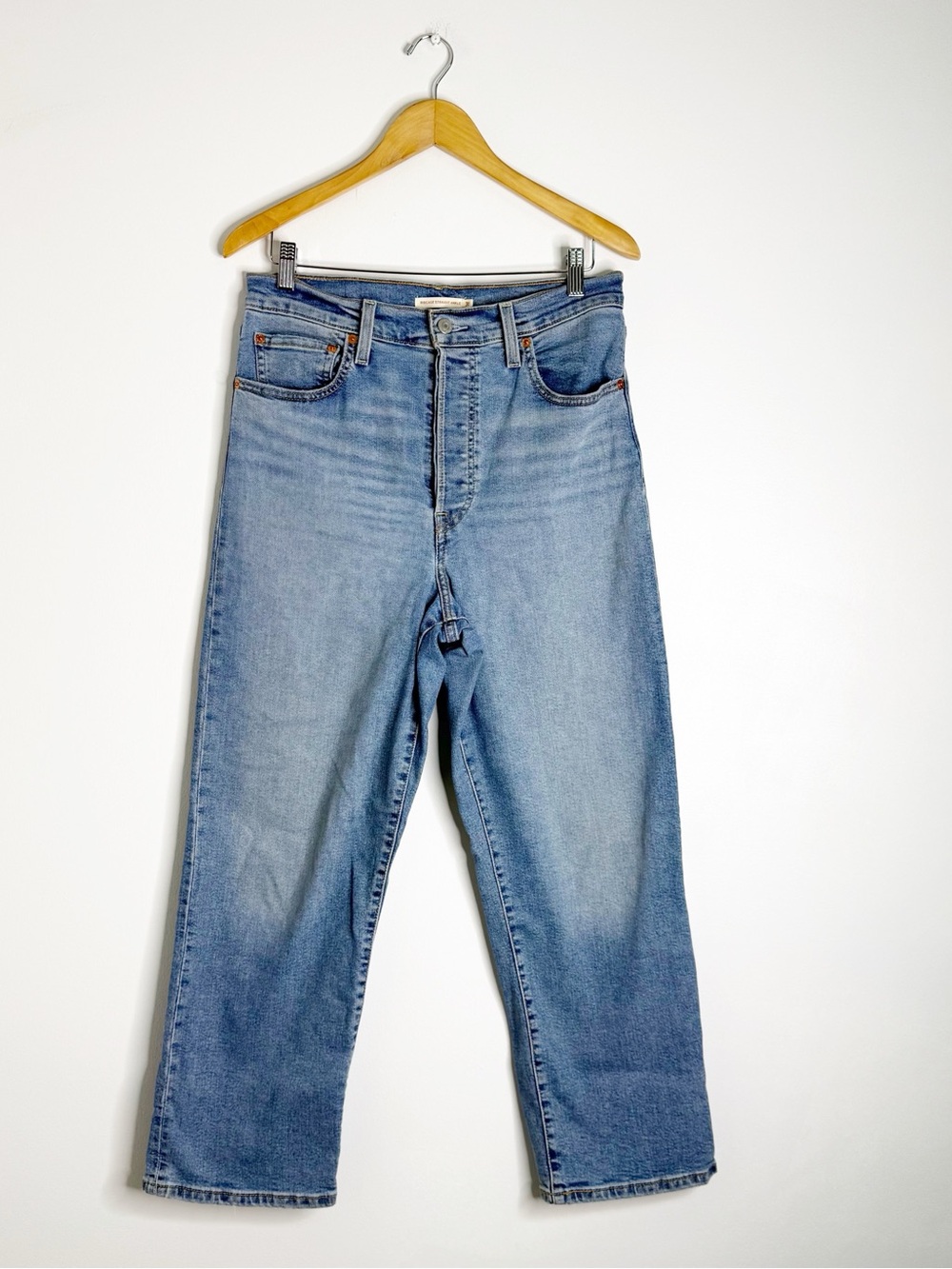 Levi’s Ribcage Straight Ankle Jeans Size 31 High Rise Light Wash Denim
